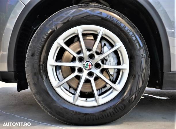 Alfa Romeo Stelvio 2.2 JTDM AWD AT8 Super - 36