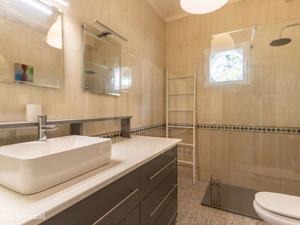 Moradia com vista panorâmica sobre Lisboa-15