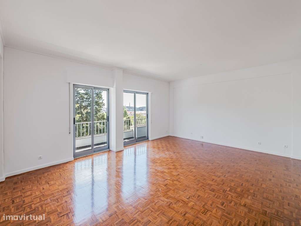 Apartamento T2, renovado, Vista Rio e muita luz, Rua do Borja - Est... - Grande imagem: 4/20