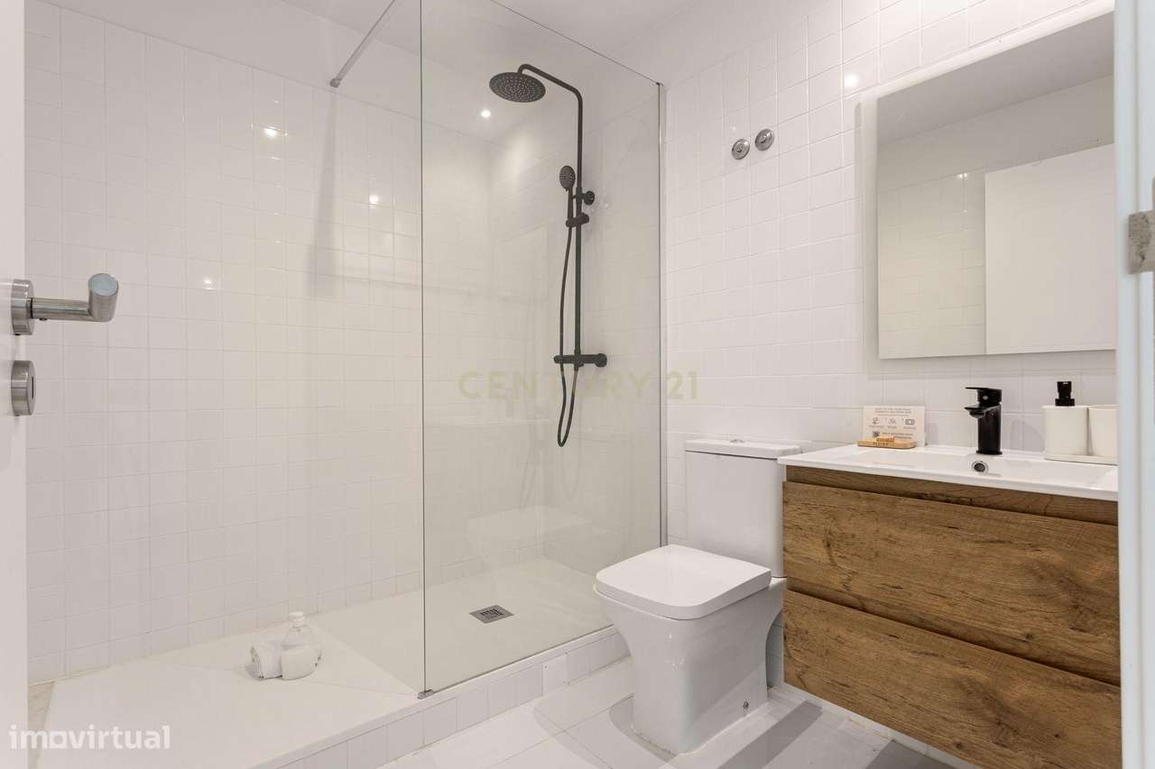 Apartamento T2 para venda na Ajuda com licença de AL-7