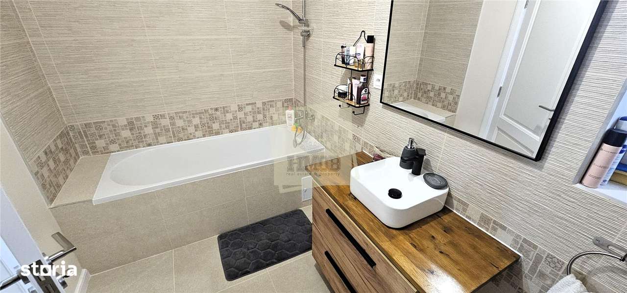 Casa individuala cu 5 camere 2 bai si 700 mp teren in Cisnadie-14