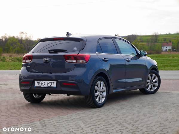 Kia Rio 1.2 L - 3