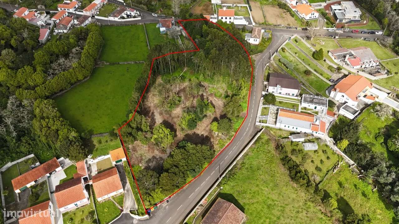 Terreno com Ruínas - Grande imagem: 3/9