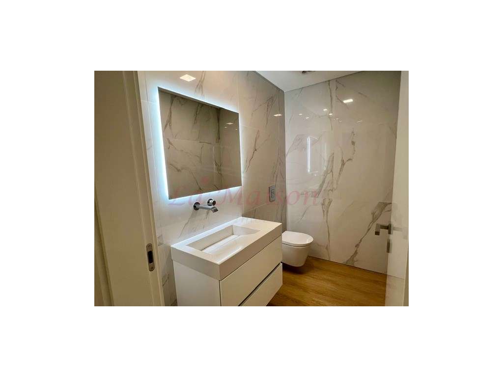 Moradia V5 no centro de Loures-33