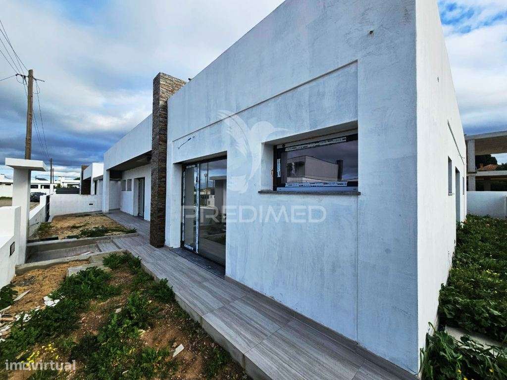 Moradia Isolada T4, c/Piscina e Box, em Oleiros - Azeitão - Grande imagem: 5/38