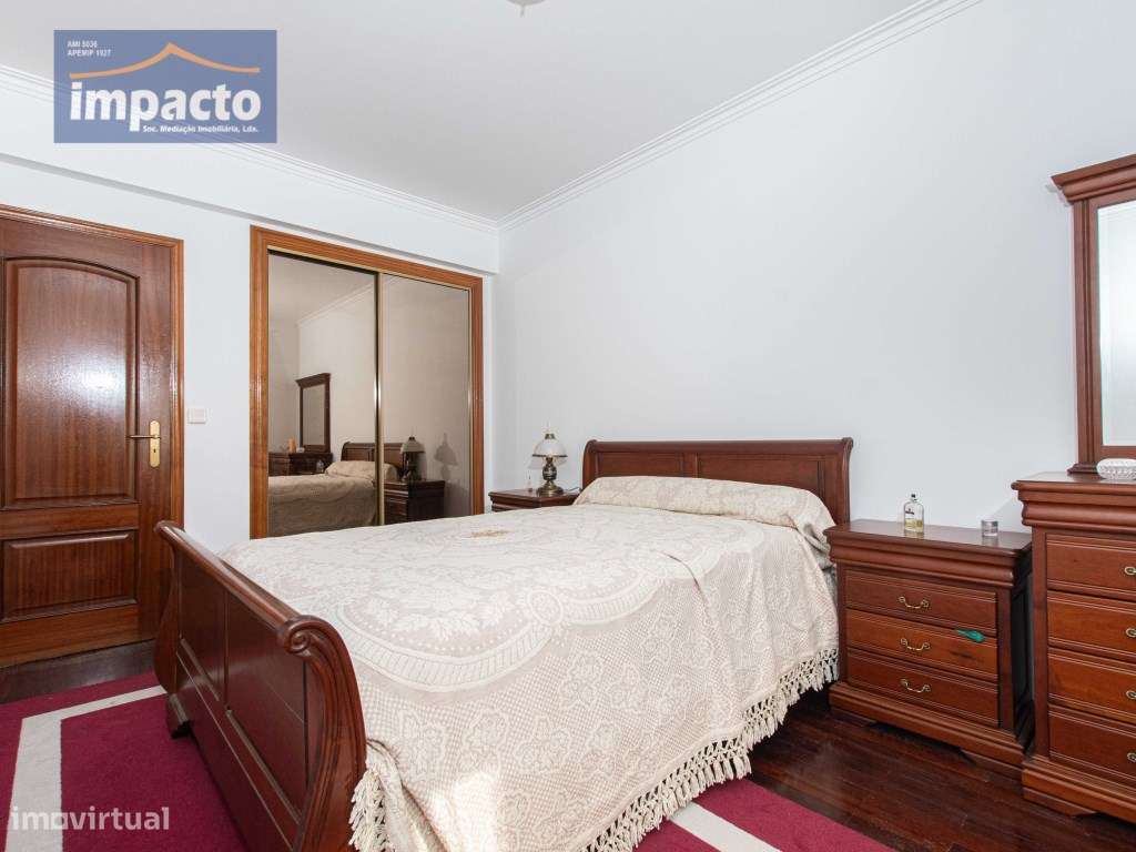 T3 Sobralinho, Ótimo estado, suite, arrecadação-4