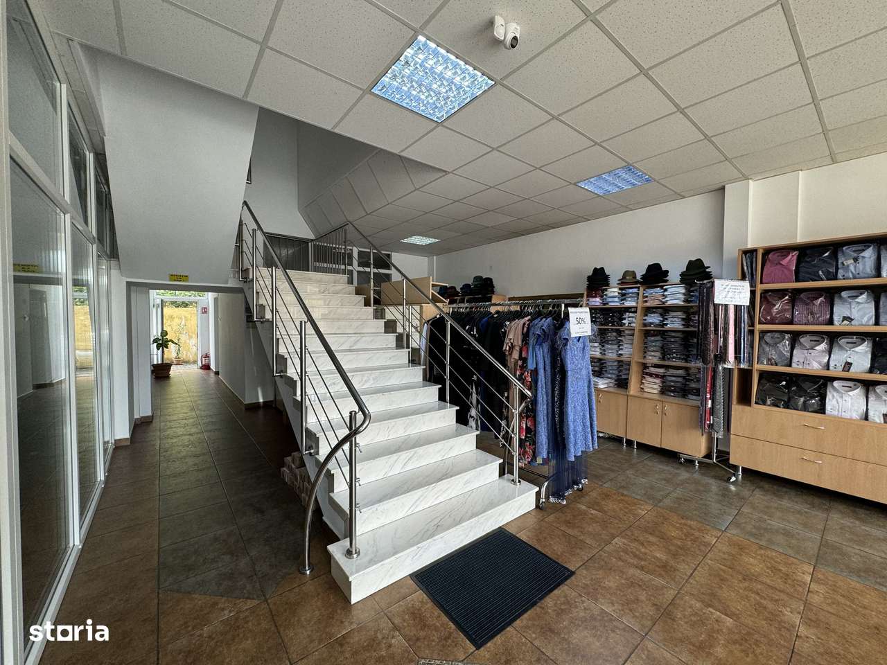 Clădire Multifuncțională de Vânzare în Târgu Mureș, Zona Gării - Imagine principală: 4/20