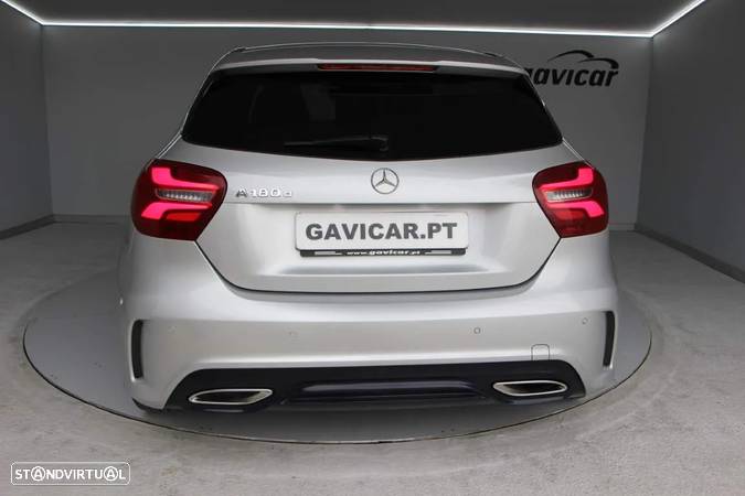 Mercedes-Benz A 180 d AMG Line - 23