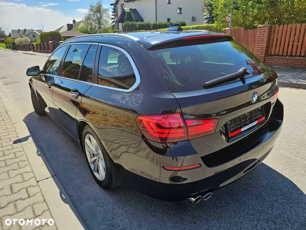 BMW Seria 5 518d Touring - 10