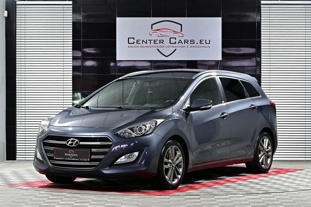 Hyundai i30 II blue Kombi 1.6 CRDi DCT Passion 2016