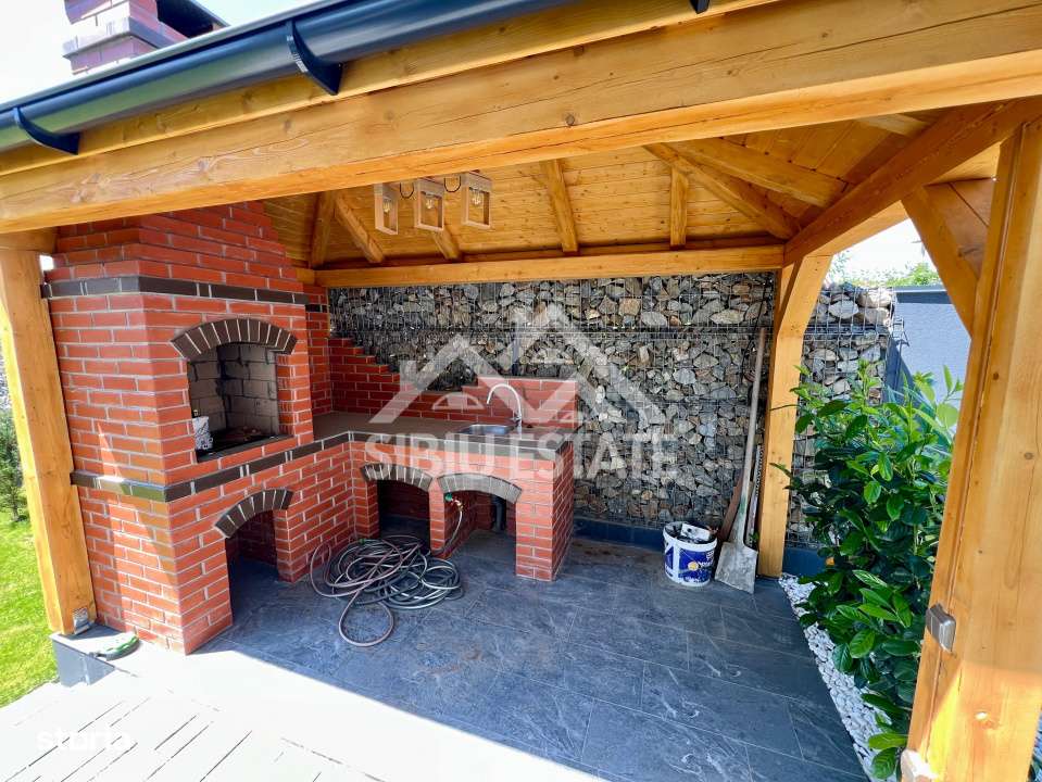 Casa Individuala cu garaj dublu de Vanzare in Șelimbar, zona Lidl - Imagine principală: 5/19