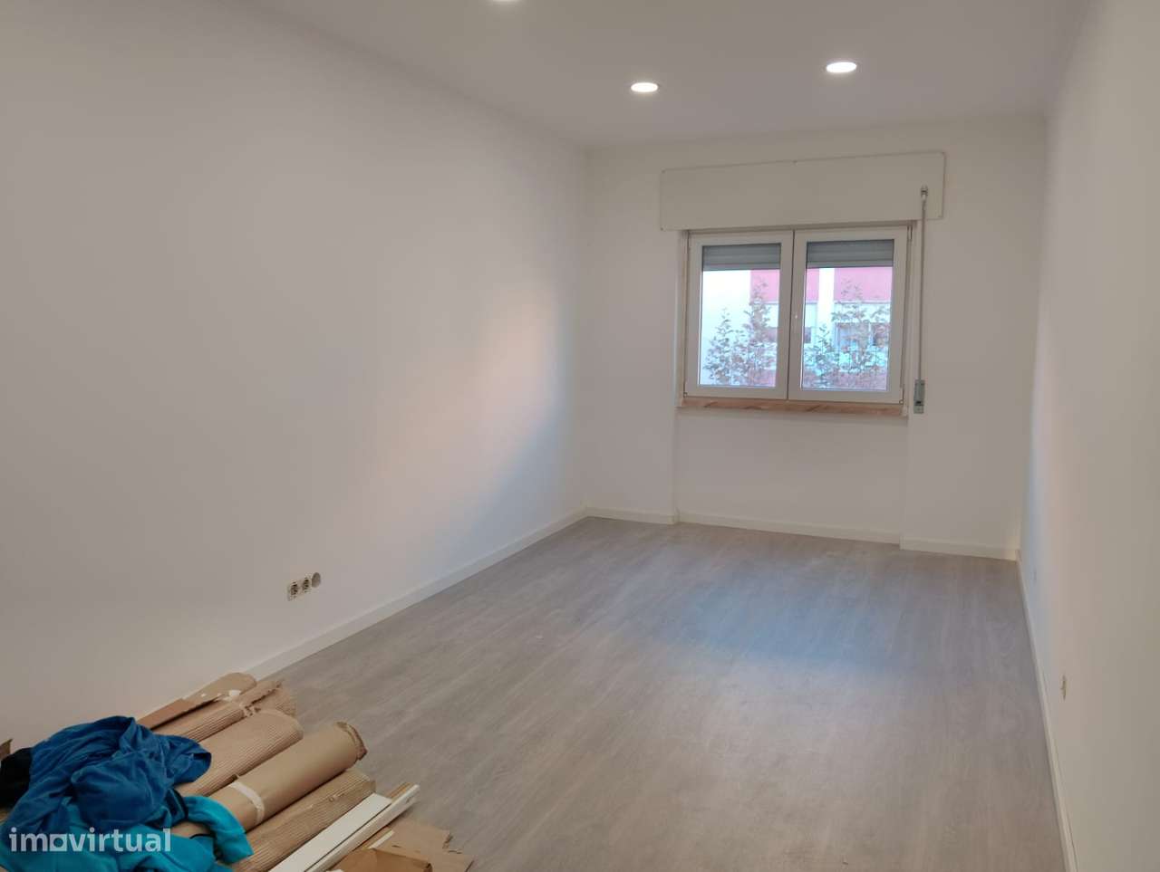 Apartamento T3 Totalmente Remodelado-9