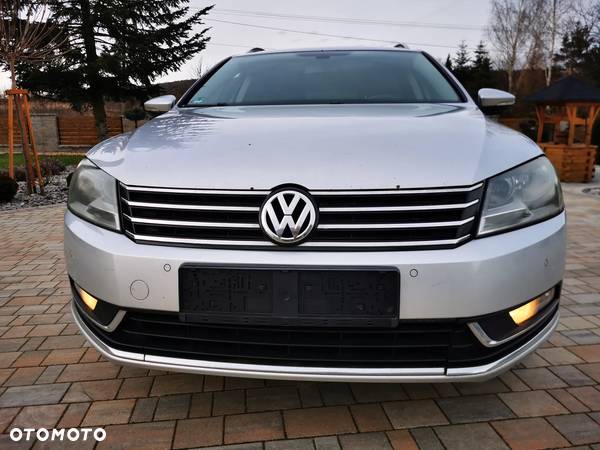 Volkswagen Passat Variant 2.0 TDI BlueMotion Technology Highline - 4