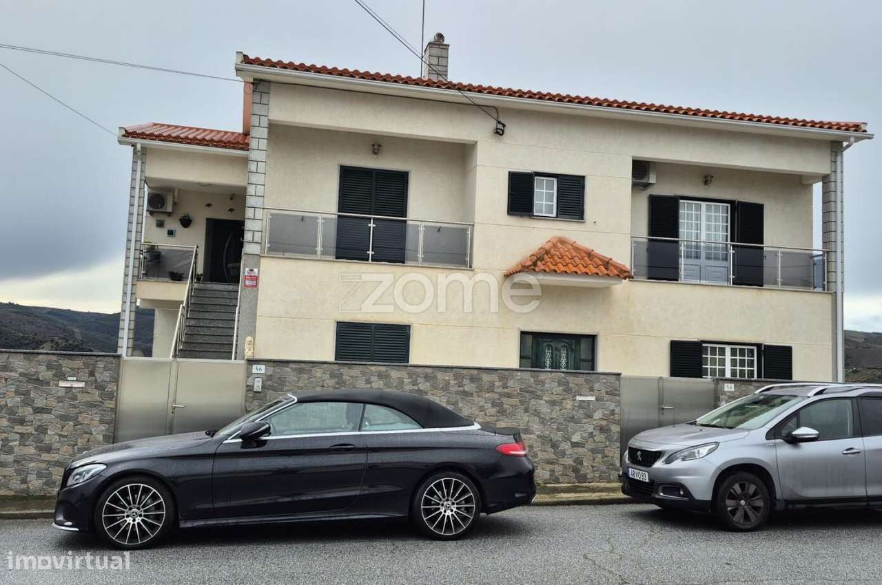 Moradia com 3 frações independentes habitacionais-59