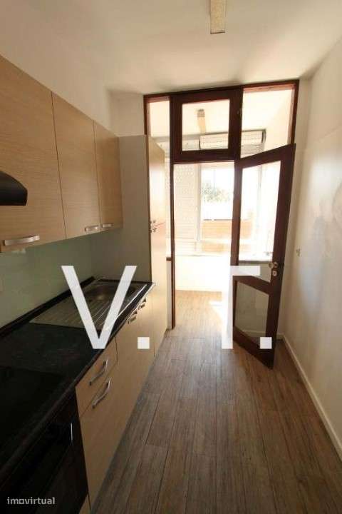 T4 C/1 LG - R. Júlio Dinis- Galiza/Palácio Cristal- Hosp Stº Antonio - Grande imagem: 4/21