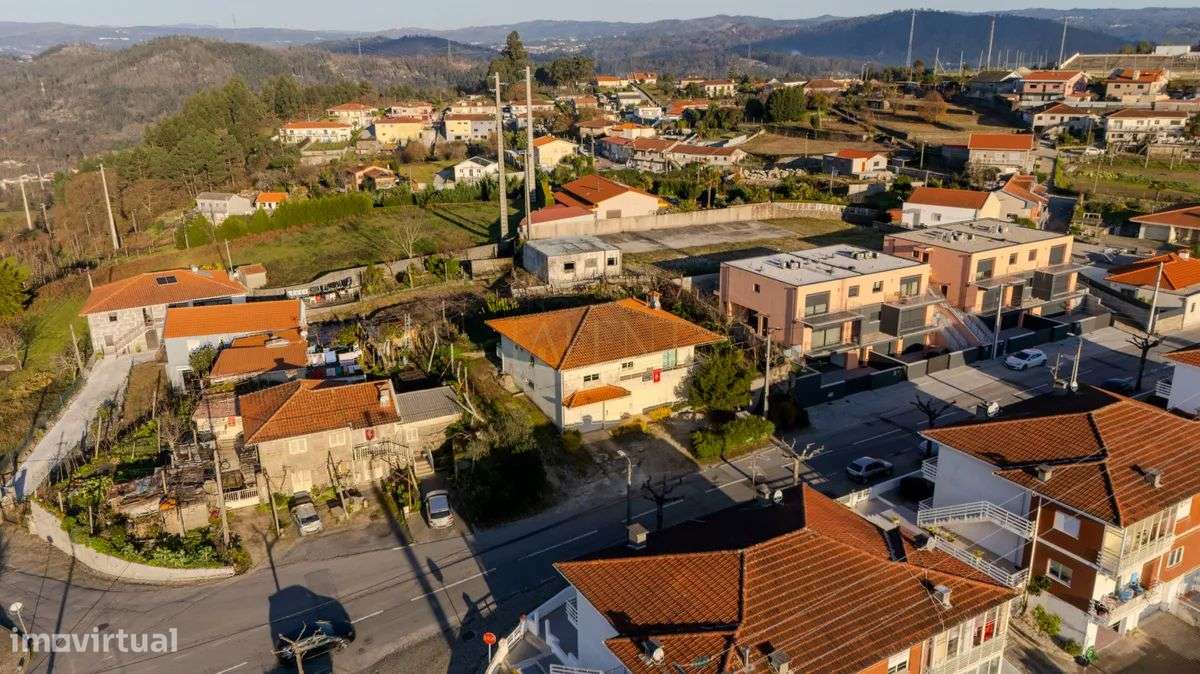 Moradia 3T Calvos, Guimarães (Bi-Familiar)-29