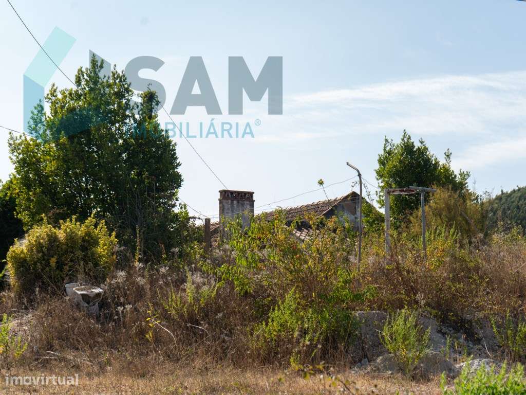 Moradia Térrea para Restauro | Terreno de malha urbana com 9.004 m²-48