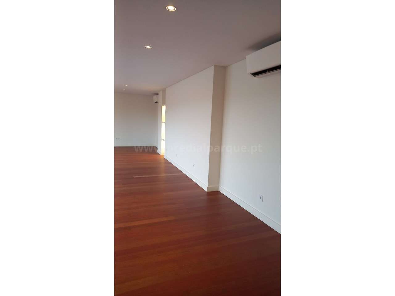 Apartamento T4 com terraço com 54.8 m2 e 2 lugares de garagem, Matosin - Grande imagem: 5/31