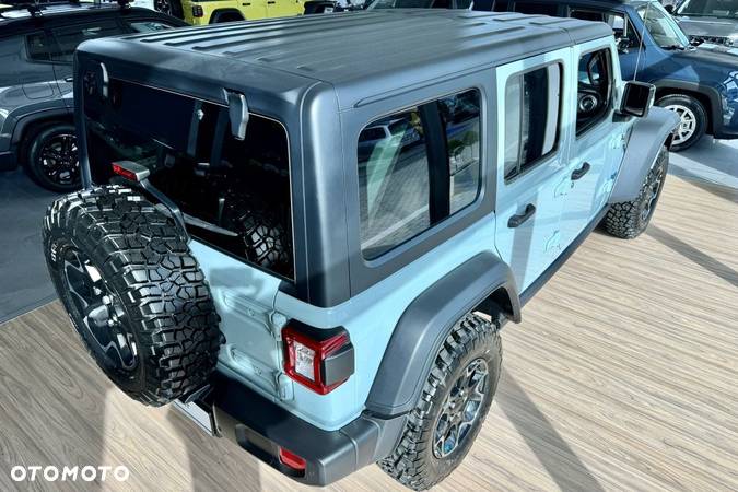 Jeep Wrangler - 10