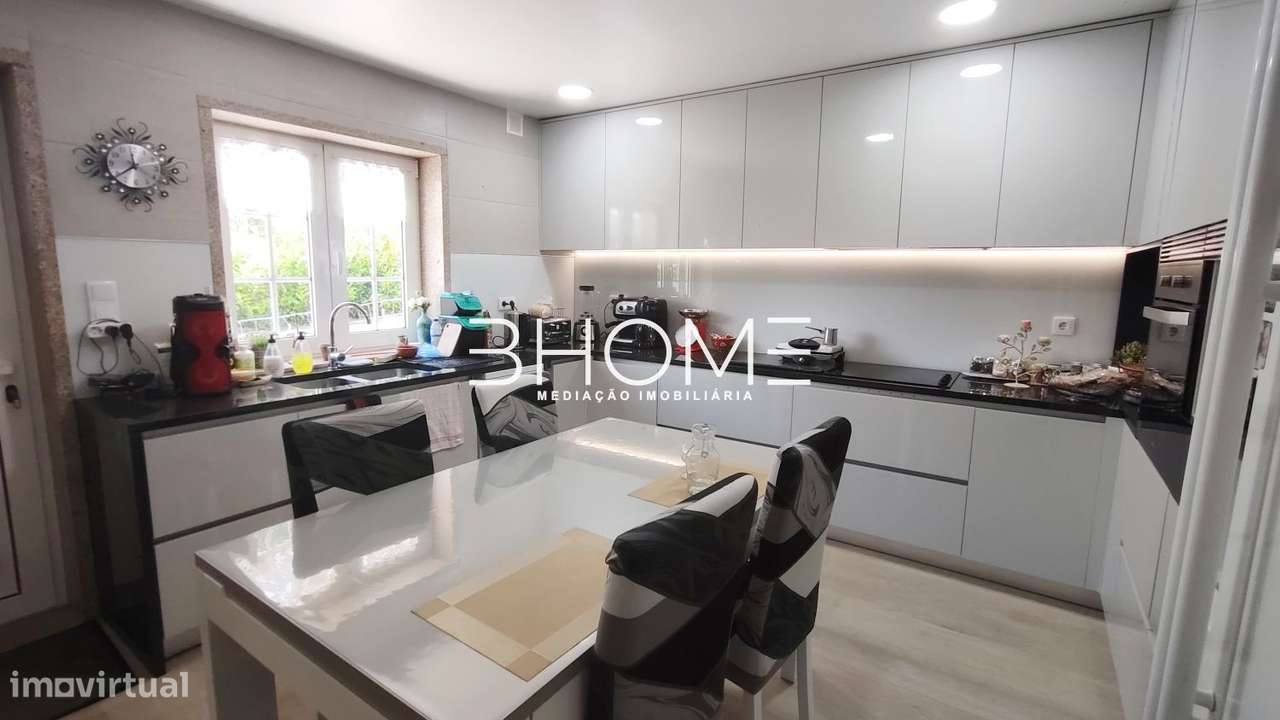 Moradia Individual na Povoa de Lanhoso - Sobradelo da Goma-23