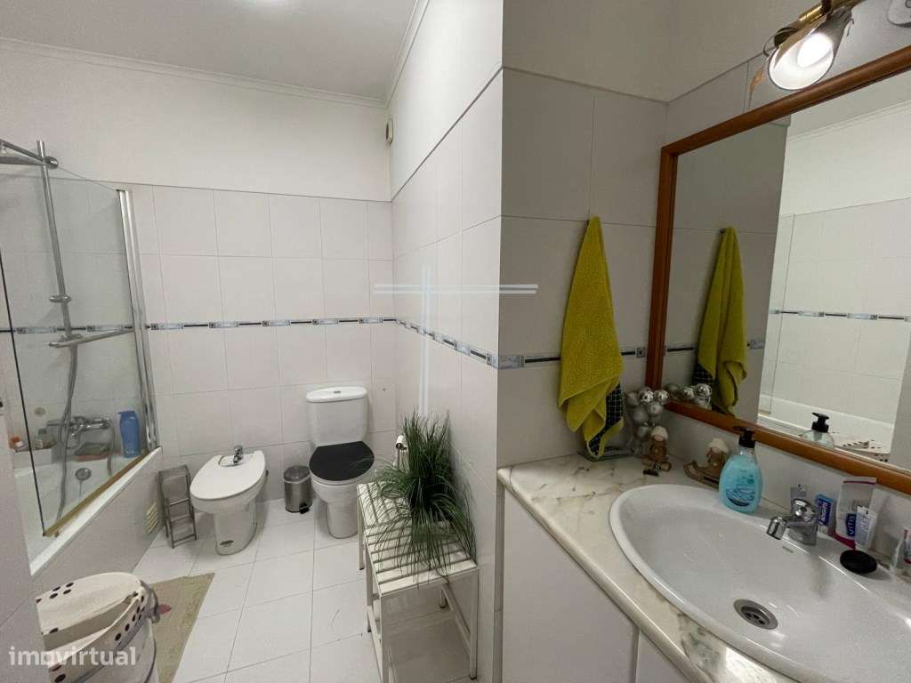 Moradia em banda T4, arquitetura tradicional com garagem - Vale Mil...-10