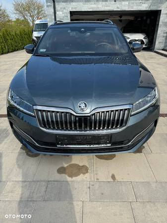 Skoda Superb 2.0 TDI SCR 4x4 L&K DSG - 5