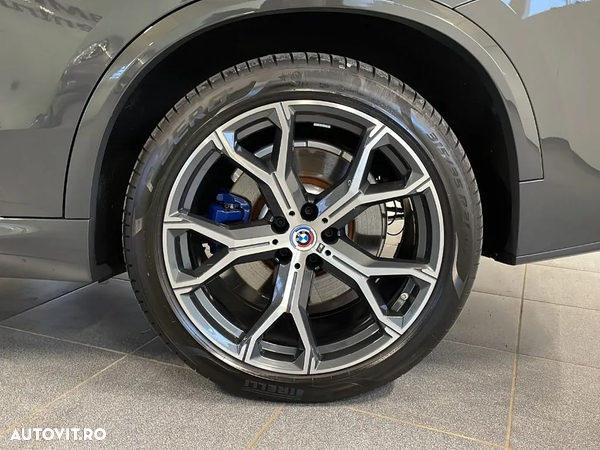 BMW X5 xDrive50e - 11
