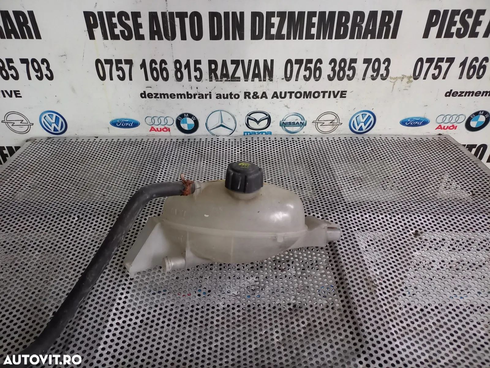 Bidonas Vas Expansiune Apa Antigel Opel Movano Renault Master 3 2.3 Dci Euro 5 Motor M9T - Dezmembrari Arad - 1