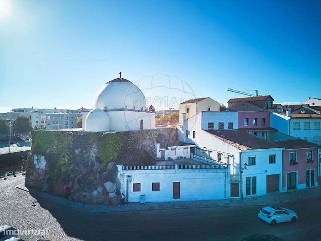 Moradia T4 para venda-9