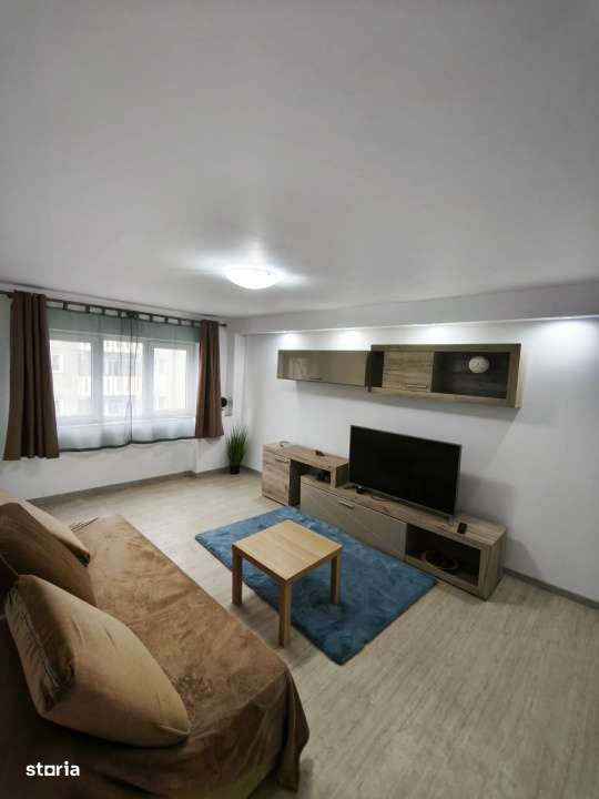 Apartament 3 camere, 63mp, etaj 3, zona Penny, Radauti - Imagine principală: 5/10