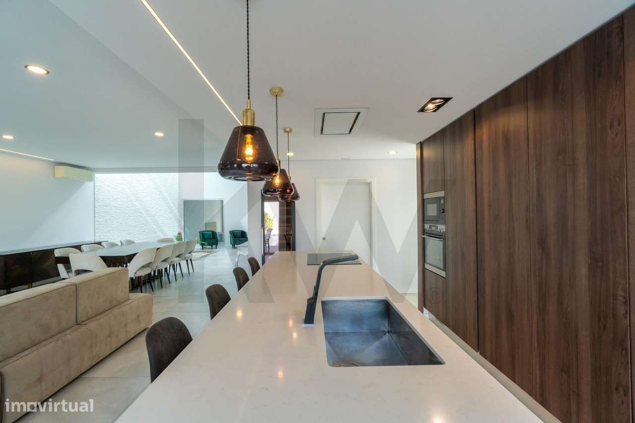 Refúgio de Luxo com Design Exclusivo - Grande imagem: 3/53