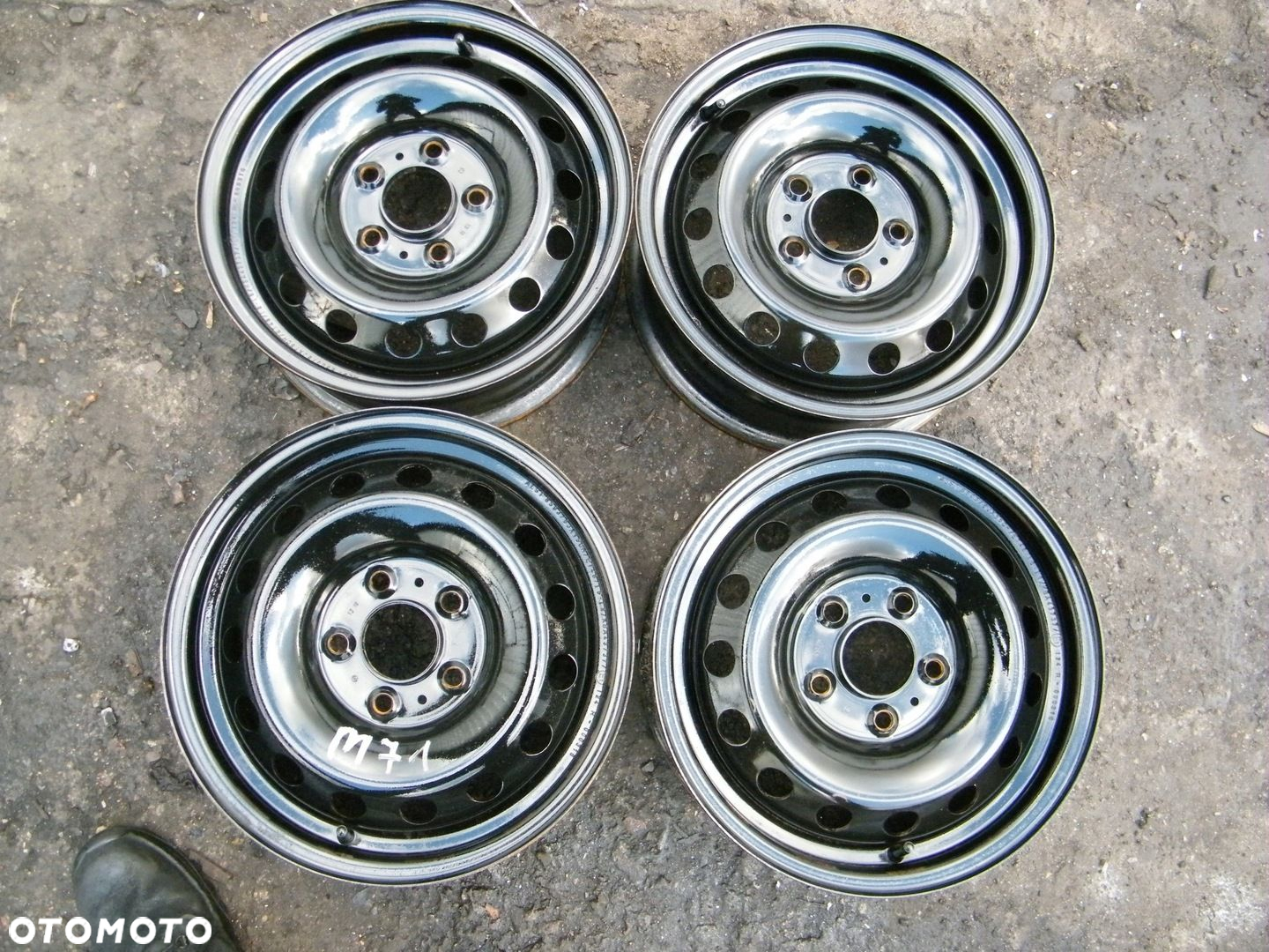 m71 5x114,3 R15 et48 KIA VENGA SOUL HYUNDAI IX2 - 2