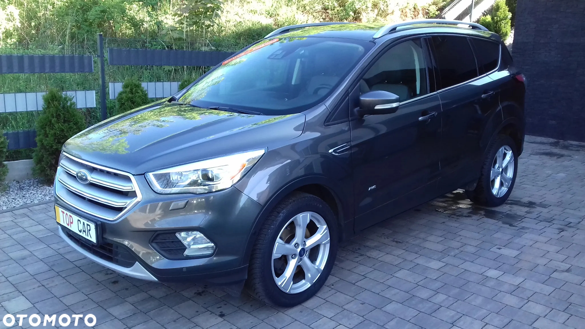 Ford Kuga 2.0 TDCi 4WD Titanium - 4