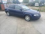 Volkswagen Passat 1.6 Comfortline - 28