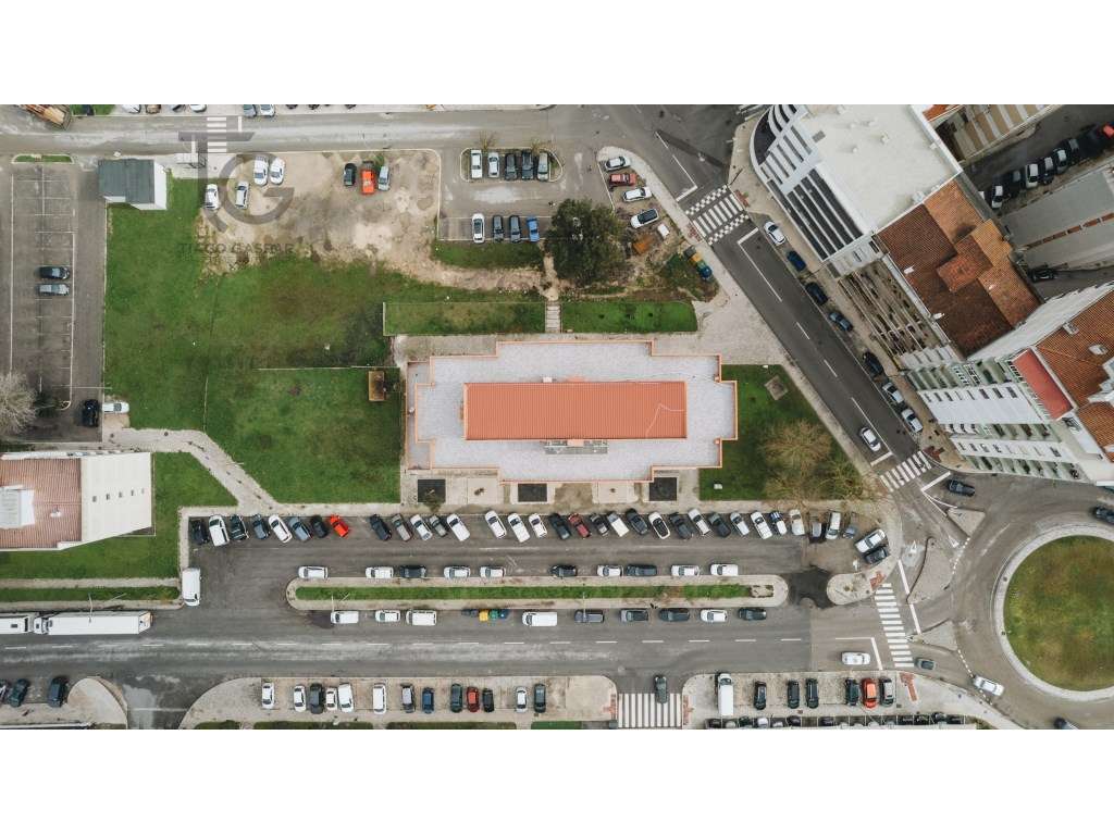 Apartamento T3 com 2 WC nas Caldas da Rainha-26