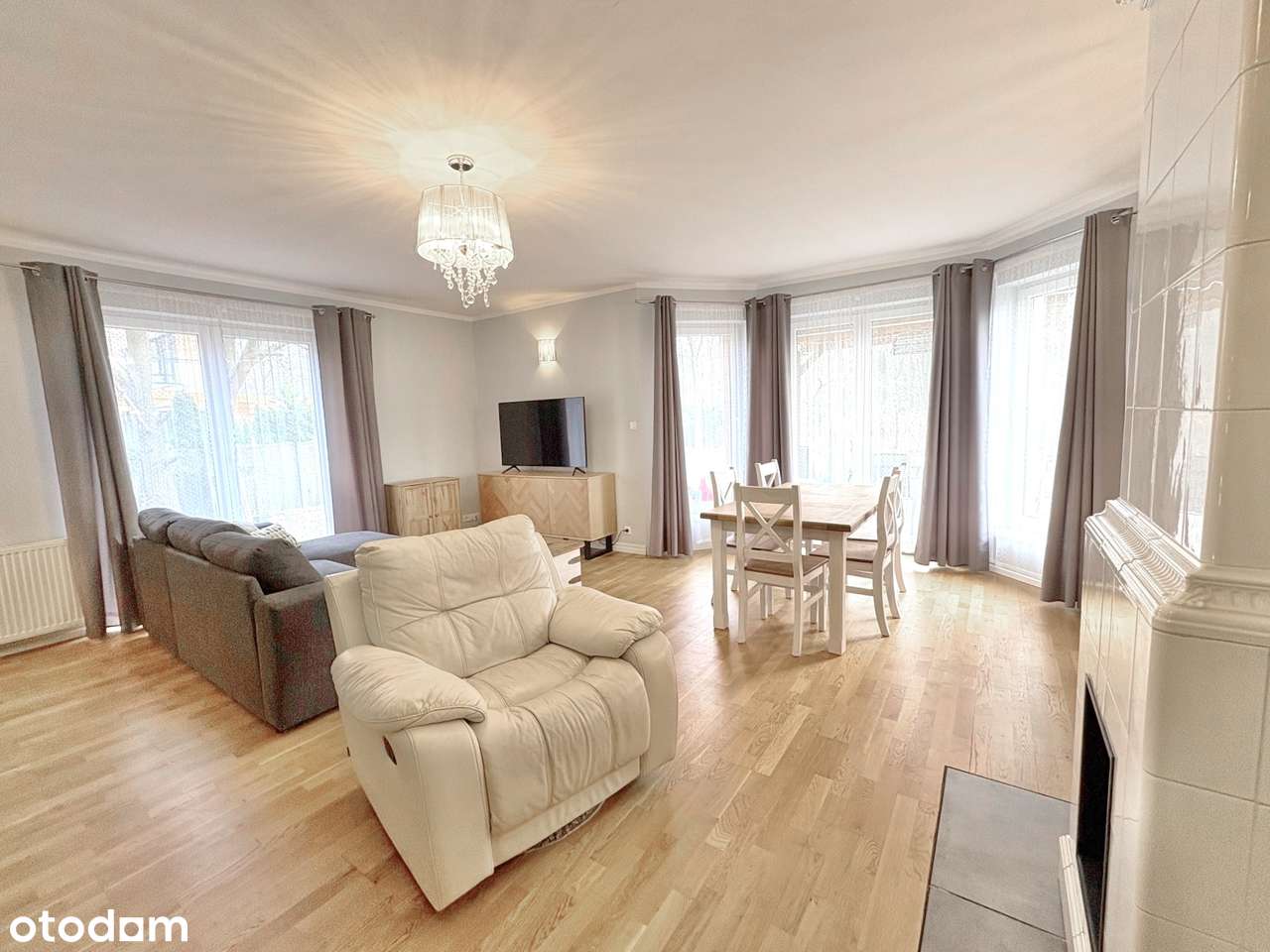 Dom 6 pokoi, wygodny, idealny rozkład pomieszczeń, duży garaż - Pełny obrazek: 3/10