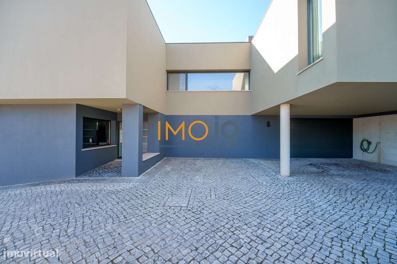 Moradia T4 Luxo - São Mamede-45