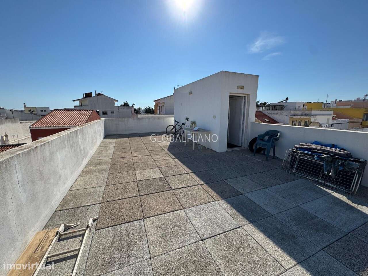 Moradia V4+1 em banda-8