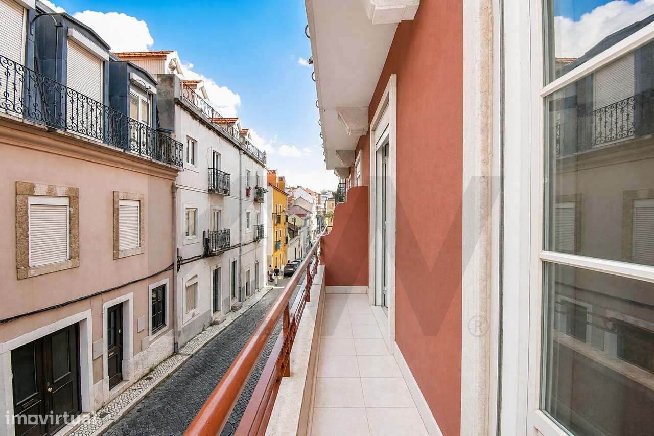 T4 com acesso a espaço exterior | Rua da Bombarda, Lisboa-10