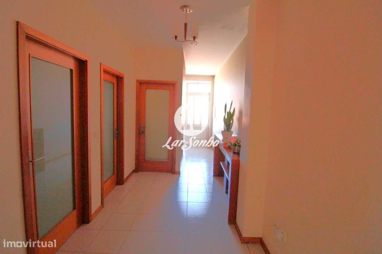 Apartamento T4 em Barcelos - Grande imagem: 3/31