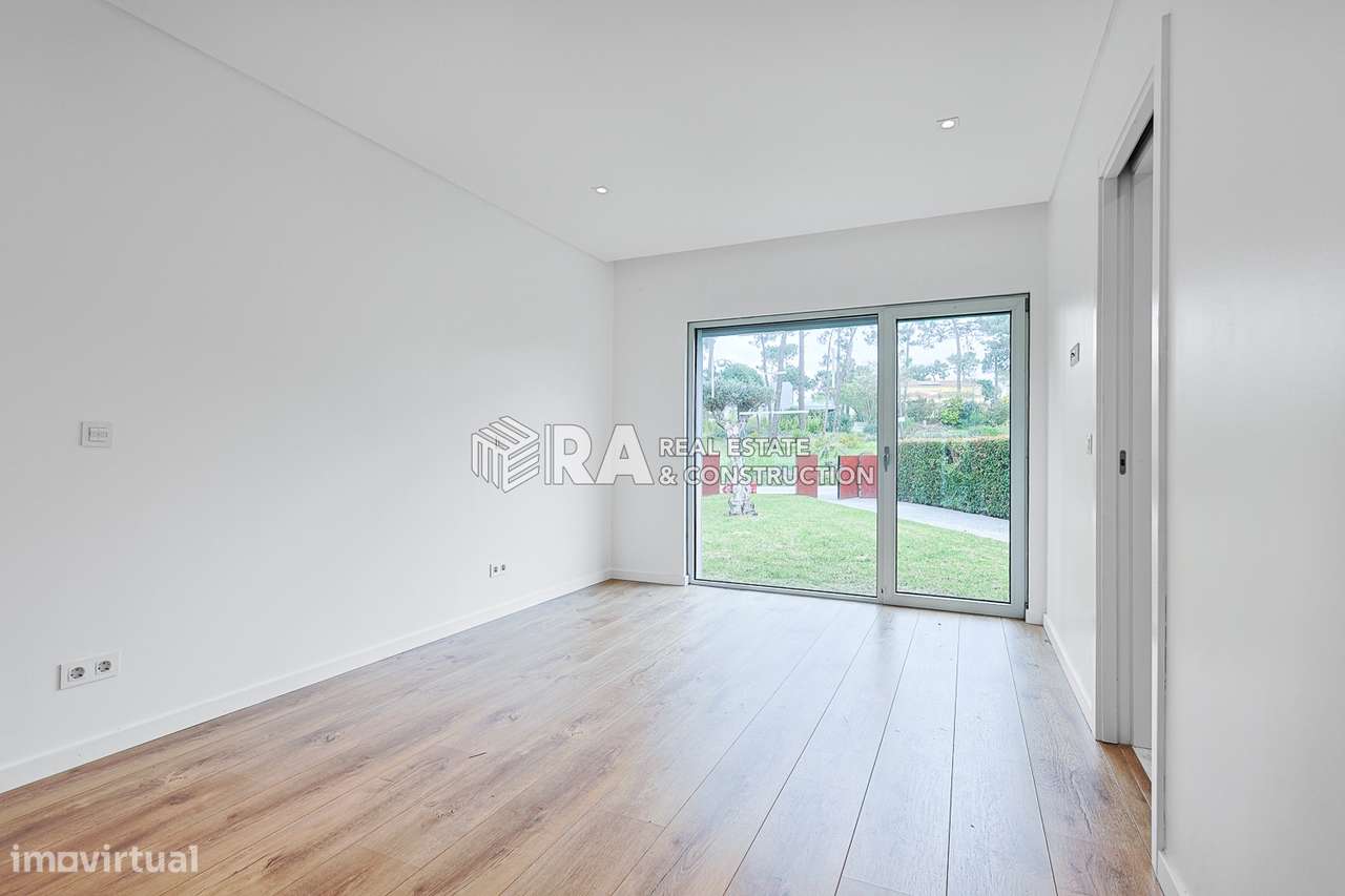 Moradia Isolada T6 Venda em Charneca de Caparica e Sobreda,Almada-19