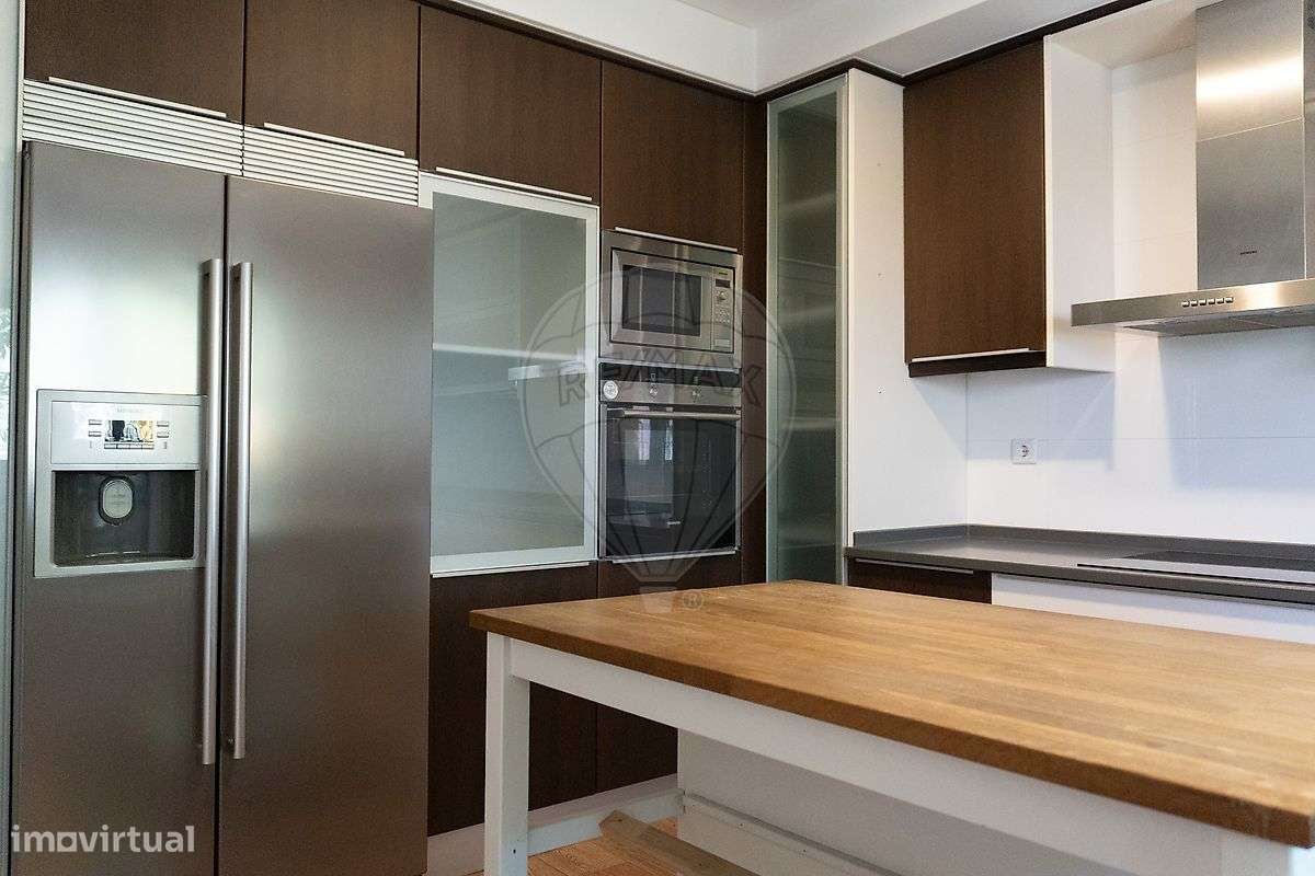 Moradia T4 para venda-10