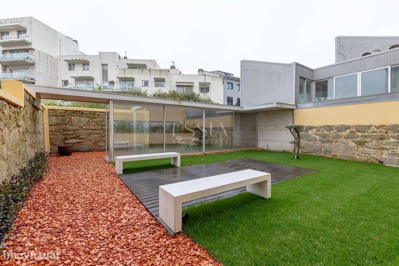 Apartamento T2 no Último Piso com Terraço na Boavista, Porto-35