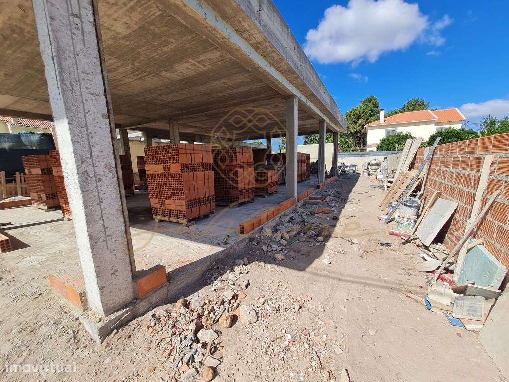 Moradia Térrea com 4 Quartos 'NOVA'-24