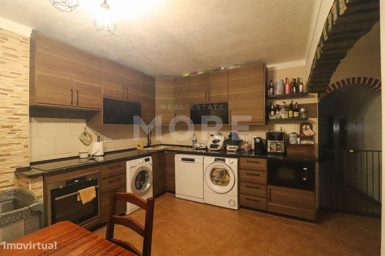 Moradia T3 Térrea Totalmente Remodelada-6