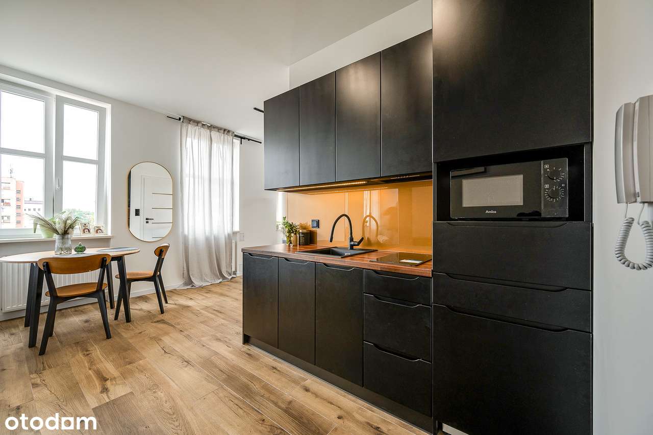 Nowoczesna Kawalerka z CO Miejskim w Centrum Zabrza - Pl.Wolności. - Pełny obrazek: 2/10