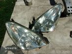 Toyota corolla verso 04-08 lampa przednia UK - 1