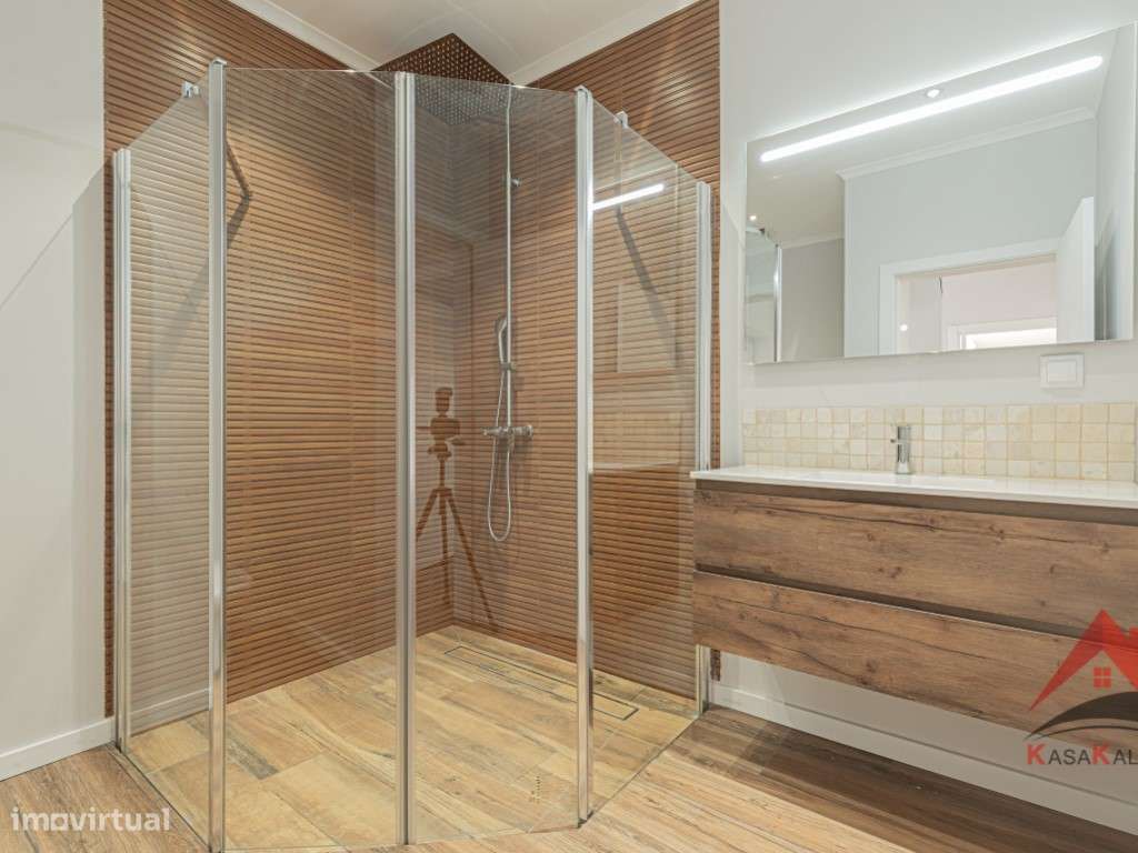 Oportunidade Única em Palmela Duas Moradias | Excelente Opção para ...-31