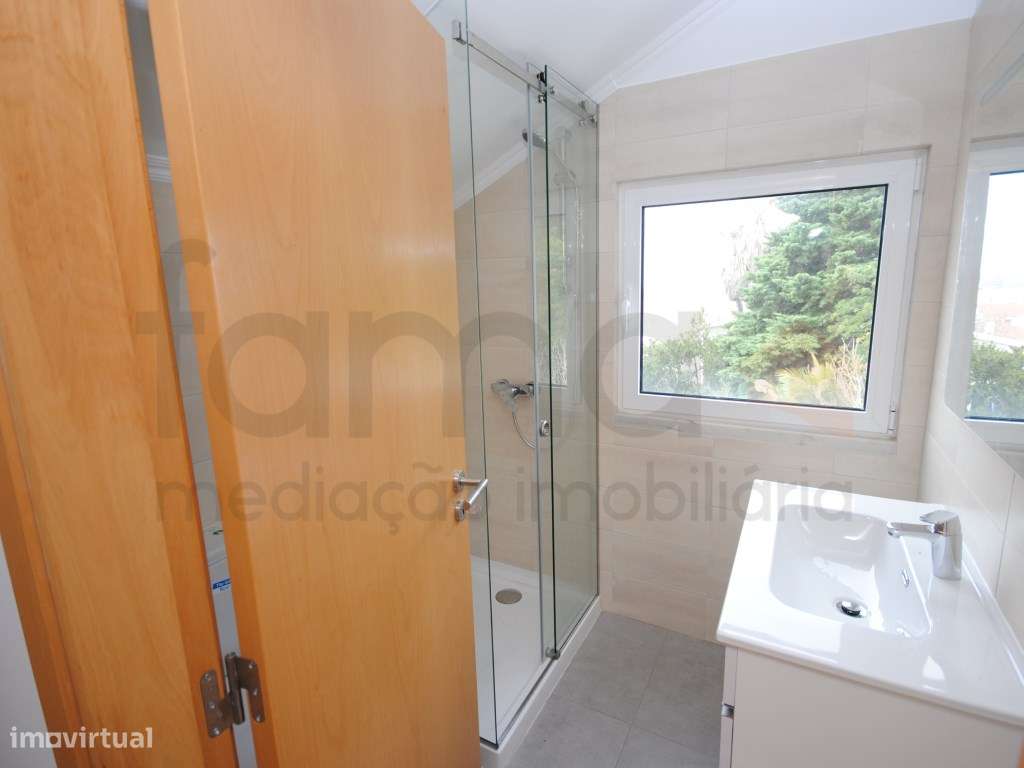 T3 Duplex com terraço centro da Parede-28