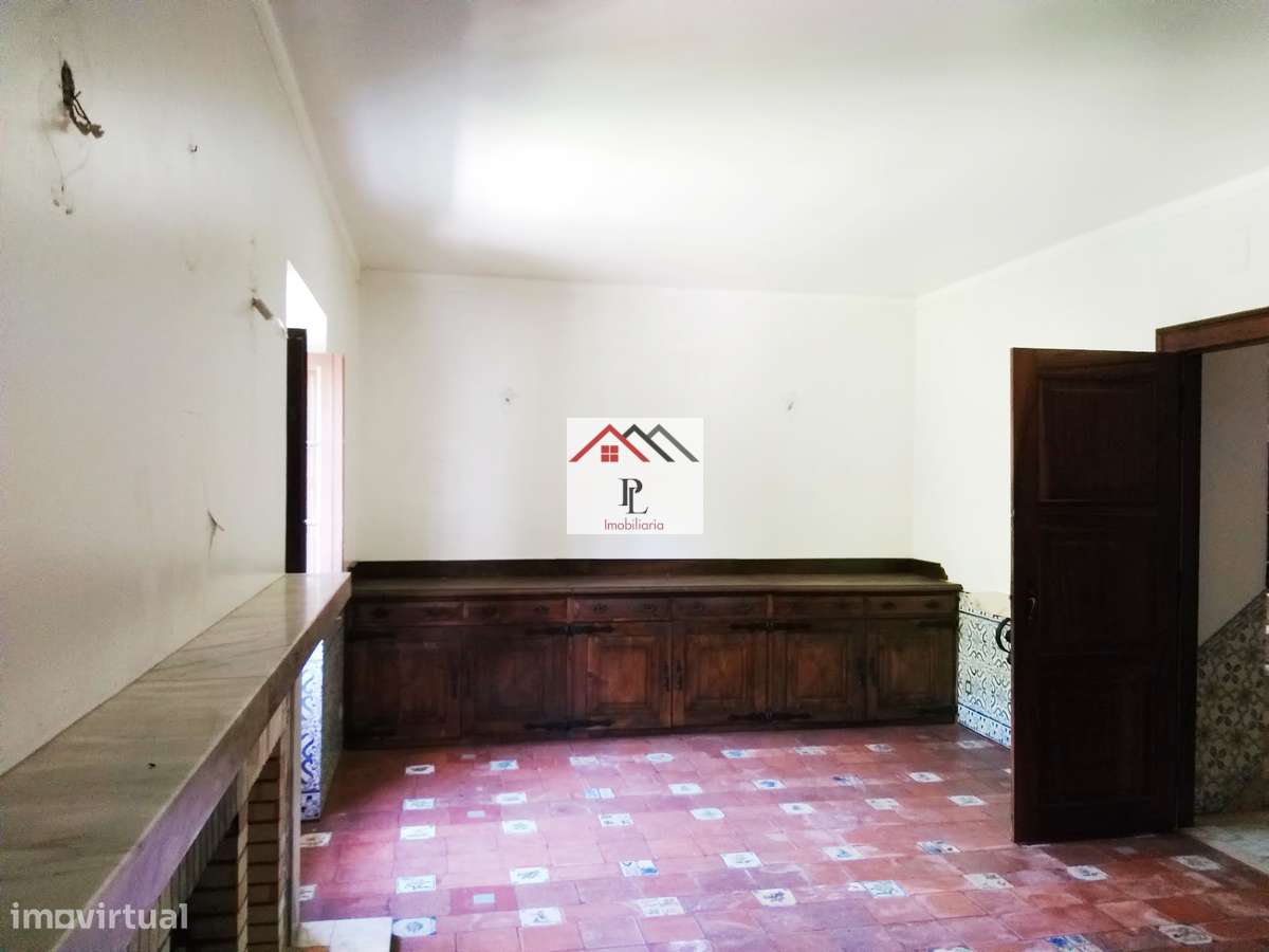 Moradia  T10 com Piscina e Logradouro (V823JB)-19